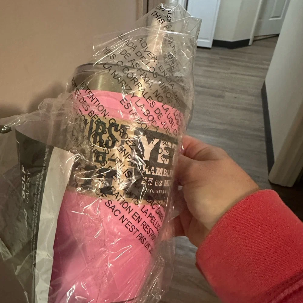 YETI 25 oz. Rambler Mug with Straw Lid - Picture 7 of 8